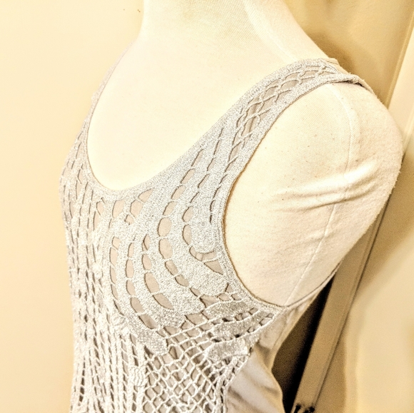 $15 EXPRESS silver and gray knit blouse - Picture 4 of 7